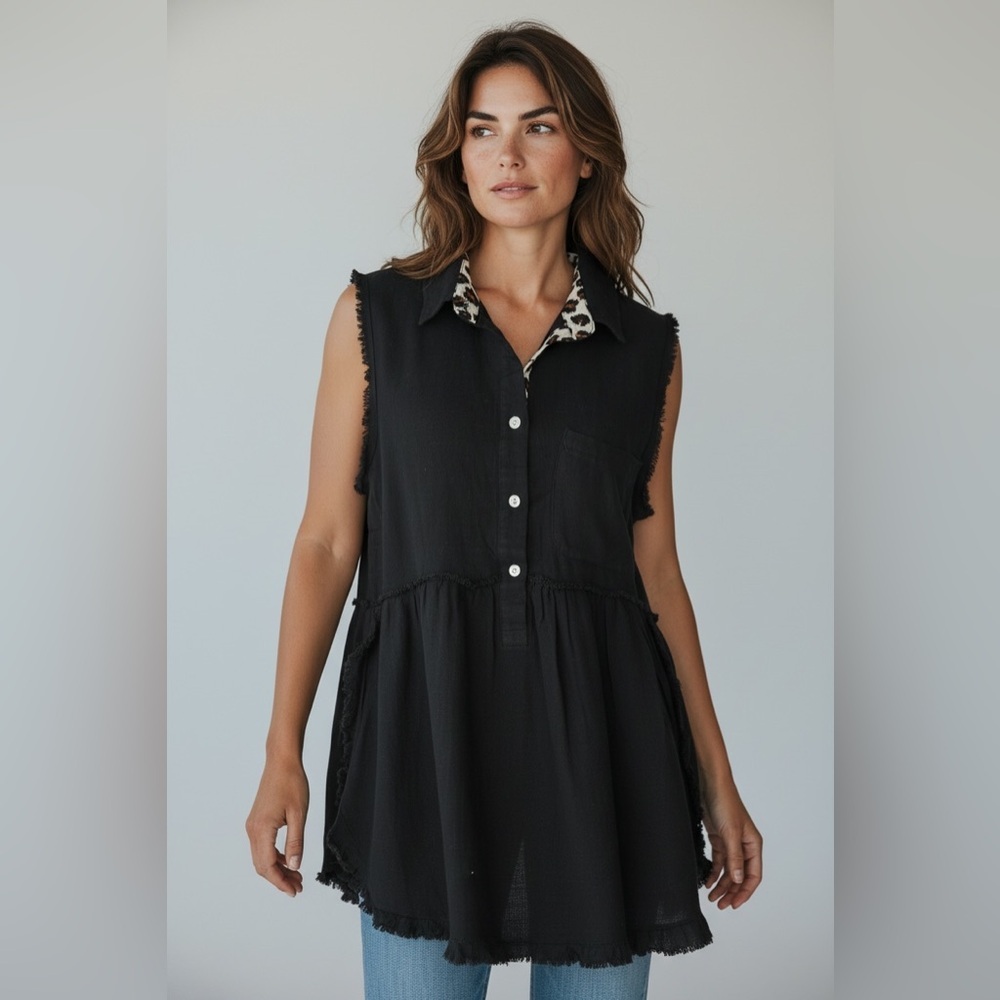 Umgee Black Sleeveless Tunic with Leopard Print Collar